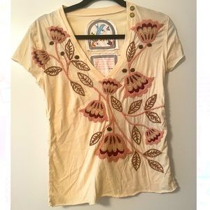 Hand-stitched embroidered v-neck tee by Joystick